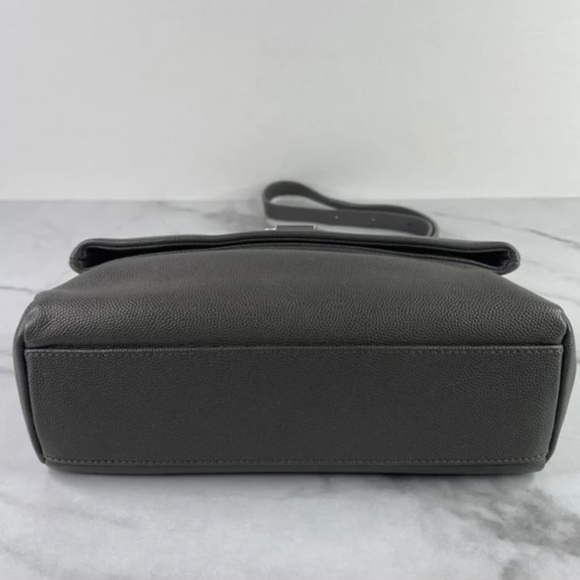 Saint laurent grey grain de poudre small crossbody/shoulder bag. - Picture 7 of 13